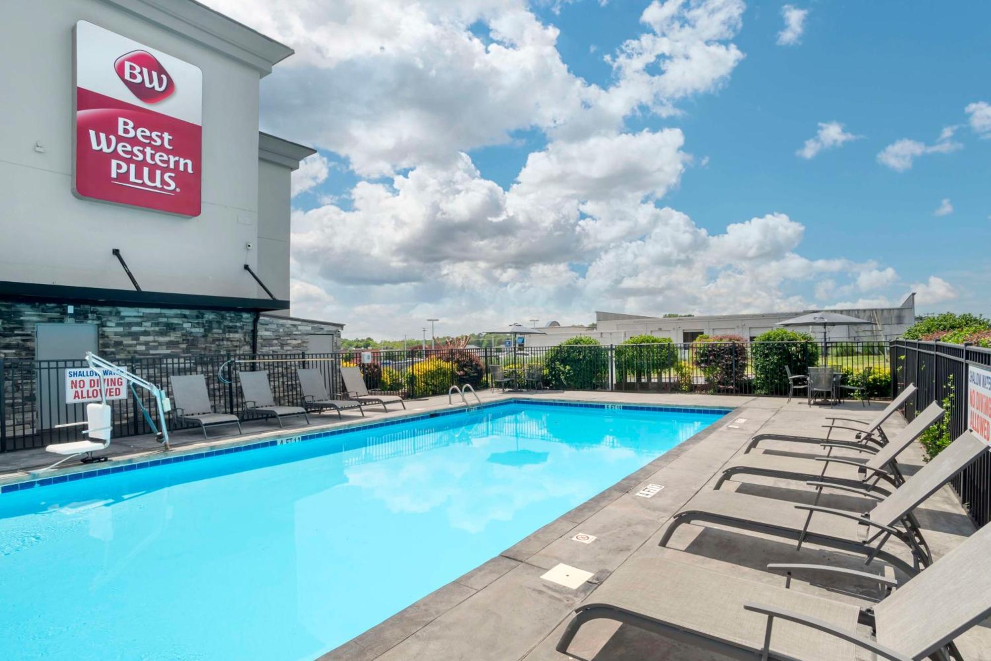 Hotel Western I-385 Inn&suites 3*